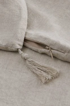 Ellos Kuddfodral Candice Tassel I Tvättat Lin 50x50 Cm -Himla ONLINE ell 1502120 25 De 01